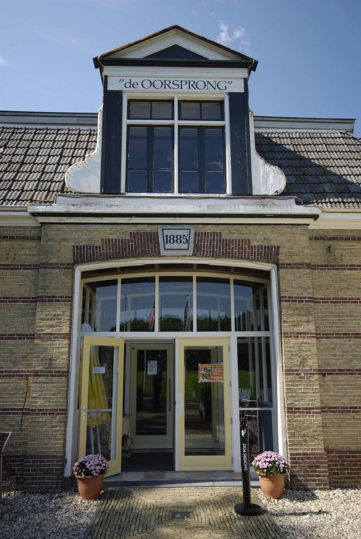 Hotel Restaurant `de Oorsprong´ Sint Nicolaasga Extérieur photo