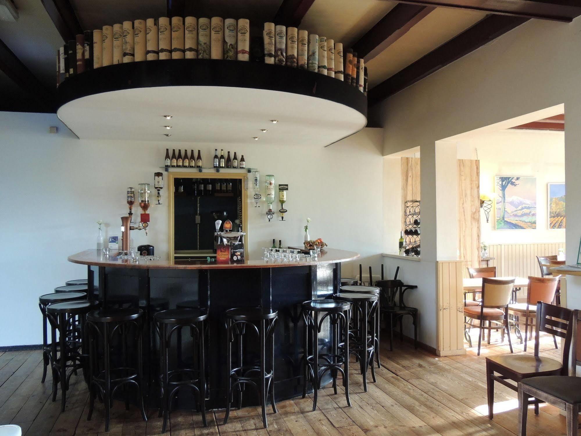 Hotel Restaurant `de Oorsprong´ Sint Nicolaasga Extérieur photo
