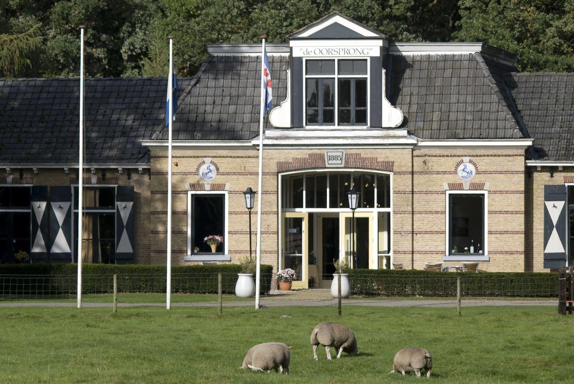 Hotel Restaurant `de Oorsprong´ Sint Nicolaasga Extérieur photo